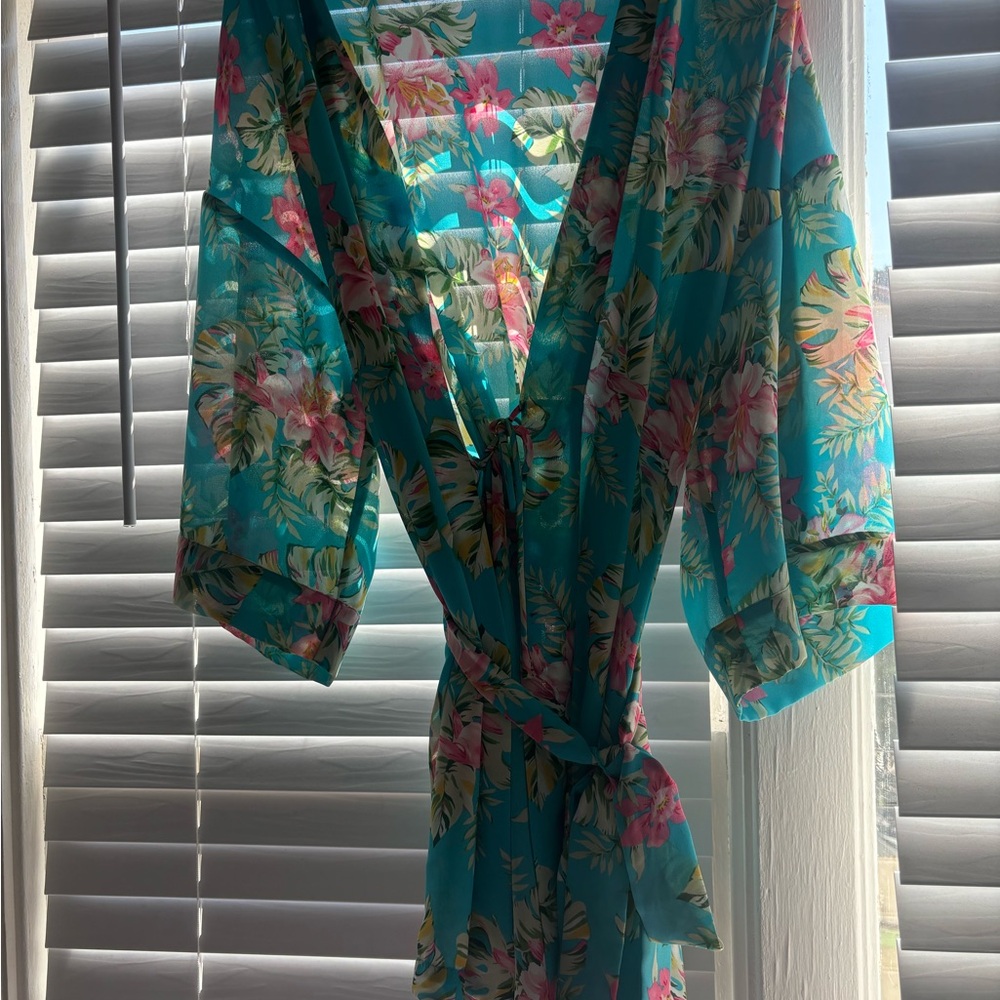 Victoria Secret Vintage Tag Floral Sheer Kimono